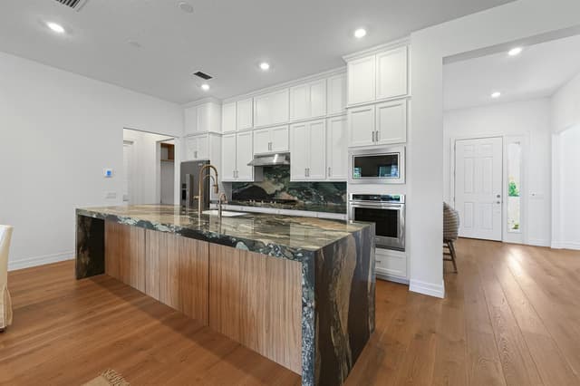 10799 STELLAR Circle, Palm Beach Gardens FL 33412 - Palm Beach Gardens, FL - Photo 4