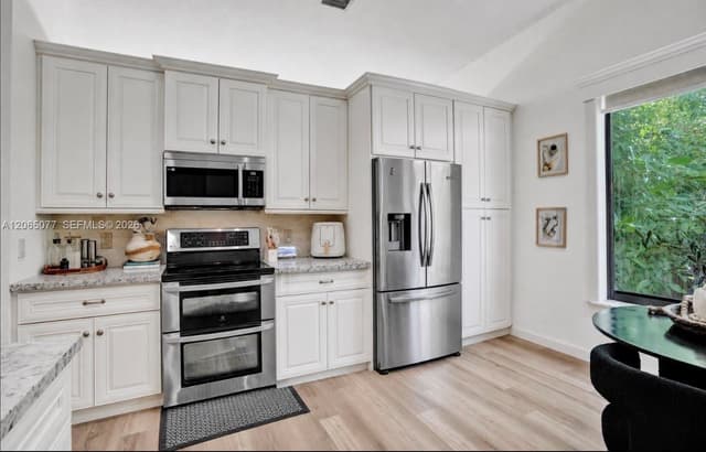 14298 NW 23rd St, Pembroke Pines FL 33028 - Pembroke Pines, FL - Photo 7