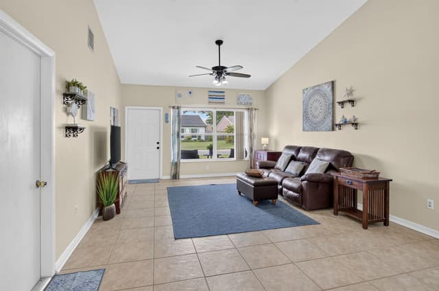 7919 BLAIRWOOD Circle S, Lake Worth FL 33467 - Lake Worth, FL - Photo 5