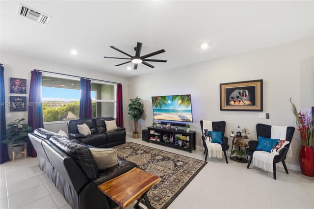 1902 Wandering Willow Way, Loxahatchee FL 33470 - Loxahatchee, FL - Photo 3