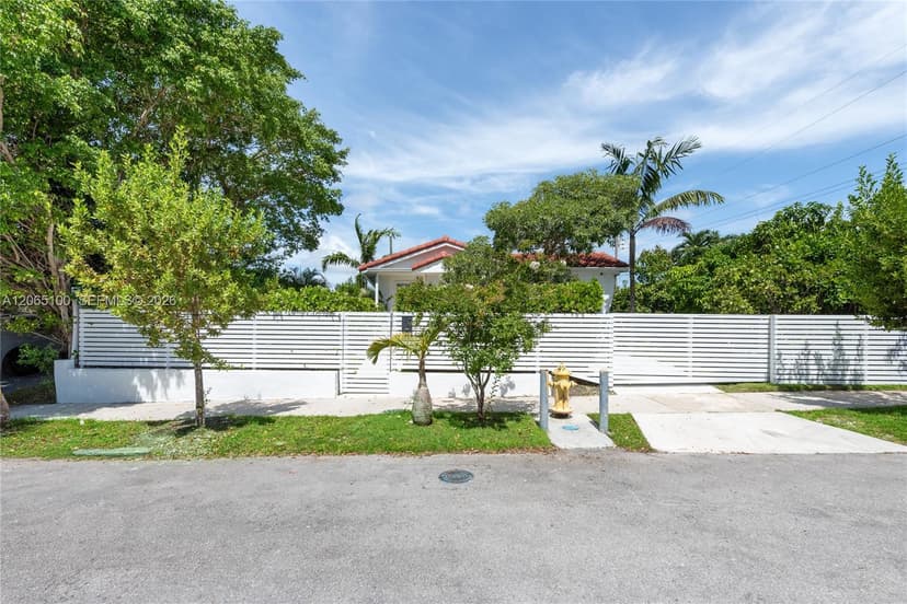 1450 SW 20th Ave, Miami FL 33145