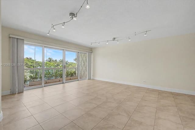 2451 Brickell Ave # 4F, Miami FL 33129 - Miami, FL - Photo 2