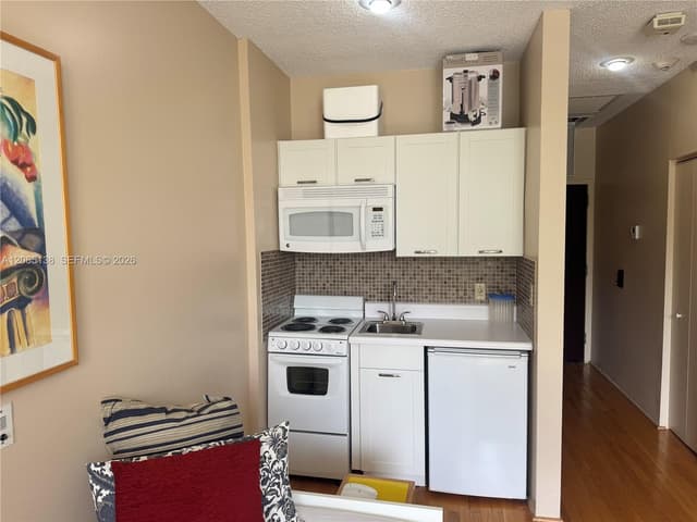 3000 Island Blvd # 332, Aventura FL 33160 - Aventura, FL - Photo 3
