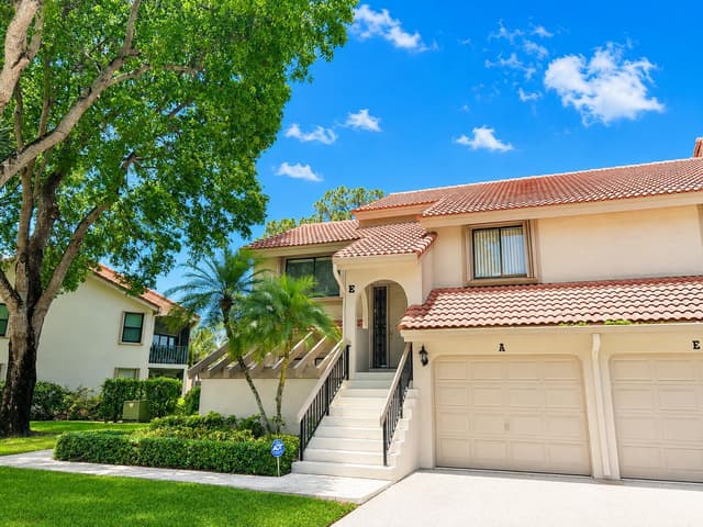 5751 Coach House Circle, Boca Raton FL 33486 - Boca Raton, FL - Photo 2