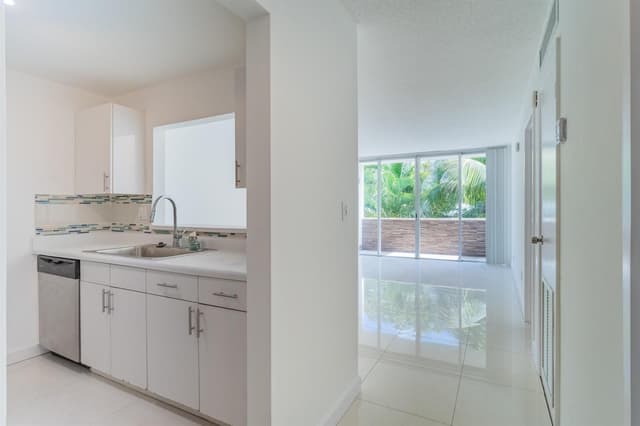 2160 SW 16TH Avenue # 317, Miami FL 33145 - Miami, FL - Photo 4