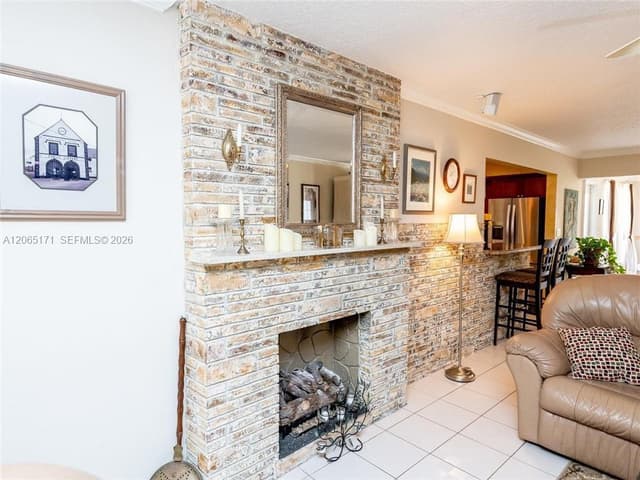 939 Washington St, Hollywood FL 33019 - Hollywood, FL - Photo 7
