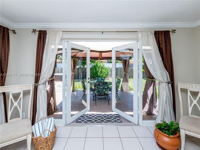 939 Washington St, Hollywood FL 33019 - Hollywood, FL - Photo 5