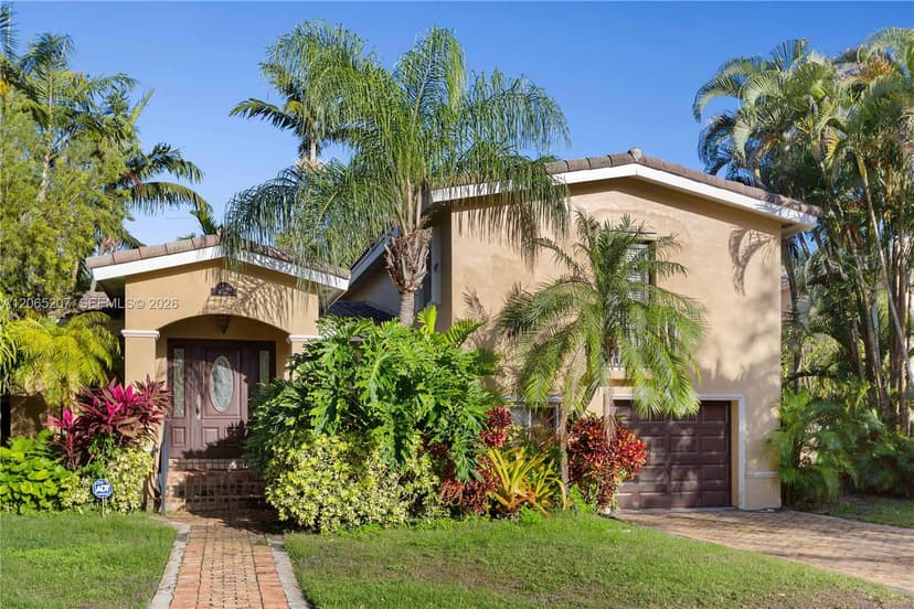 6315 Maynada St, Coral Gables FL 33146