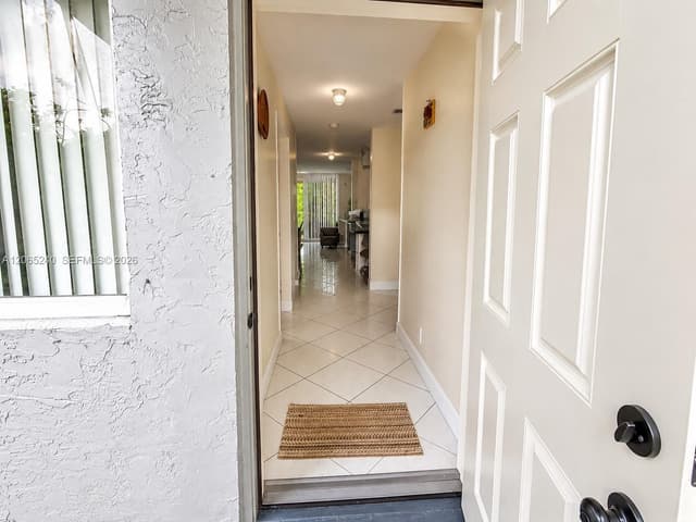 2311 SW 82nd Ter, North Lauderdale FL 33068 - North Lauderdale, FL - Photo 2