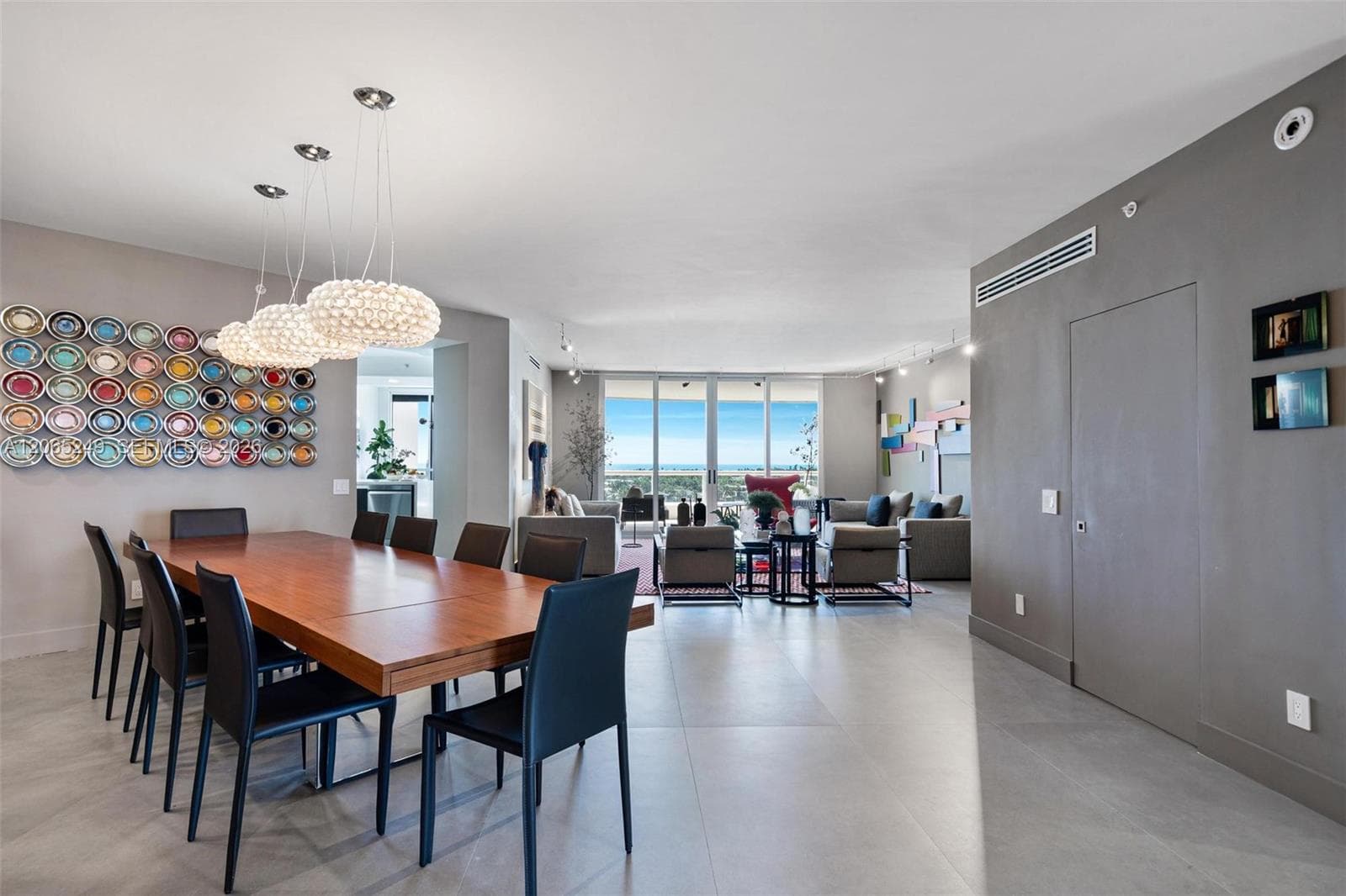 21050 Point Pl # 1006, Aventura FL 33180