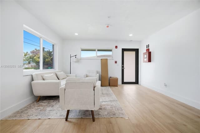 2209 SW 61st Ave, Miramar FL 33023 - Miramar, FL - Photo 2