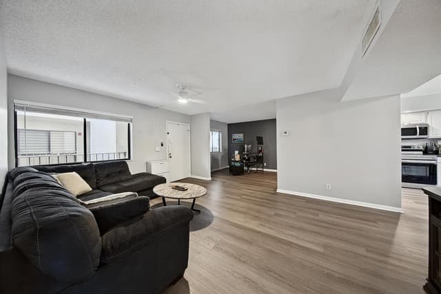 5190 LAS VERDES Circle # 214, Delray Beach FL 33484 - Delray Beach, FL - Photo 4