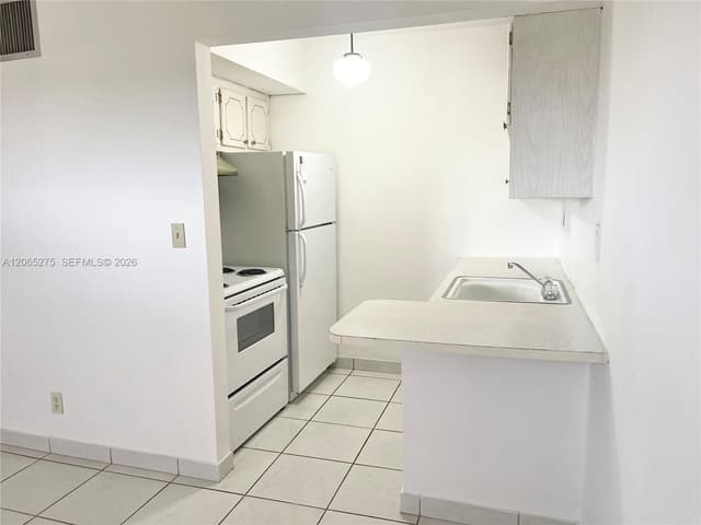 2145 Pierce St # 421, Hollywood FL 33020 - Hollywood, FL - Photo 7
