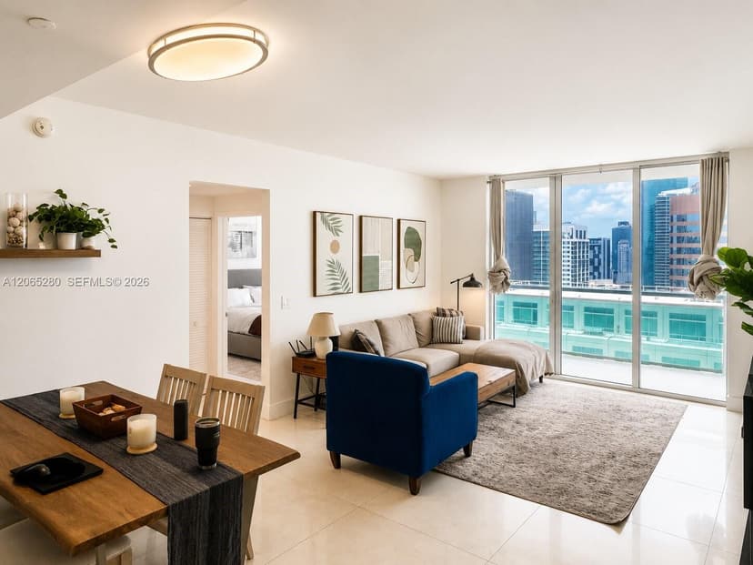 950 Brickell Bay Dr # 3904, Miami FL 33131