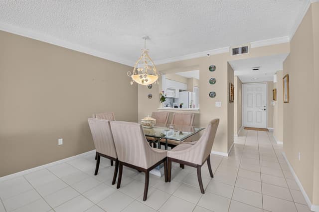 14096 HUNTINGTON POINTE Drive # 309, Delray Beach FL 33484 - Delray Beach, FL - Photo 2