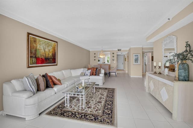 14096 HUNTINGTON POINTE Drive # 309, Delray Beach FL 33484 - Delray Beach, FL - Photo 7