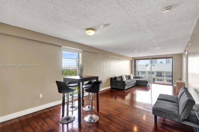 3716 NE 168th St # 301, North Miami Beach FL 33160 - North Miami Beach, FL - Photo 2