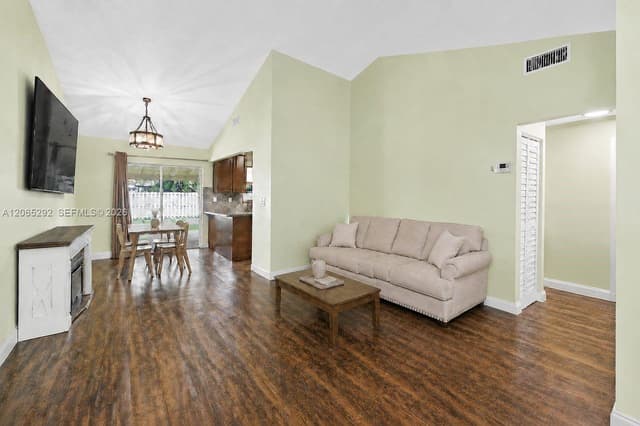 10340 SW 154th Pl # 41, Miami FL 33196 - Miami, FL - Photo 4