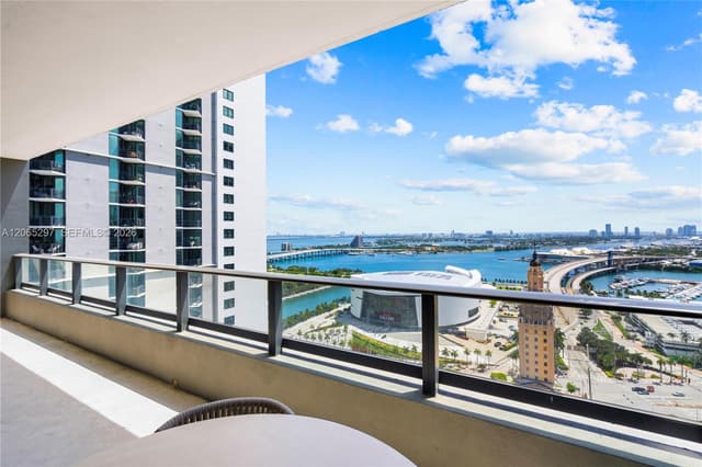 159 NE 6th St # 2415, Miami FL 33132 - Miami, FL - Photo 4