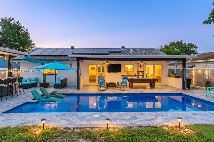 22330 SW 65th Ave, Boca Raton FL 33428