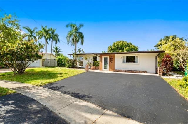 1905 NW 62nd Ter, Margate FL 33063 - Margate, FL - Photo 3