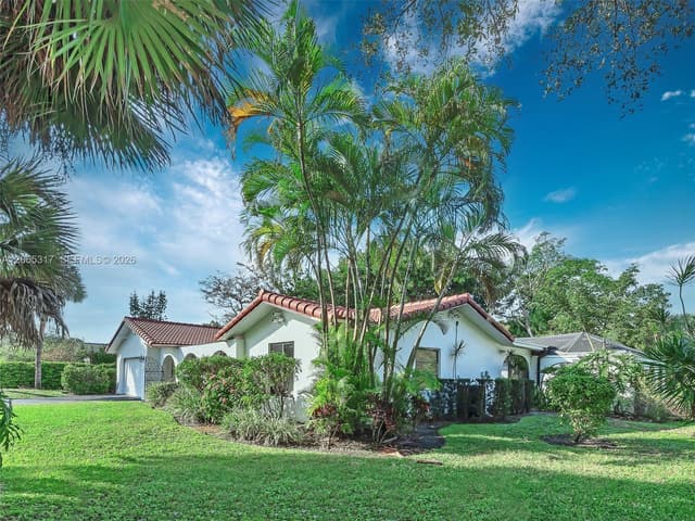 10251 NW 39th Ct, Coral Springs FL 33065 - Coral Springs, FL - Photo 5