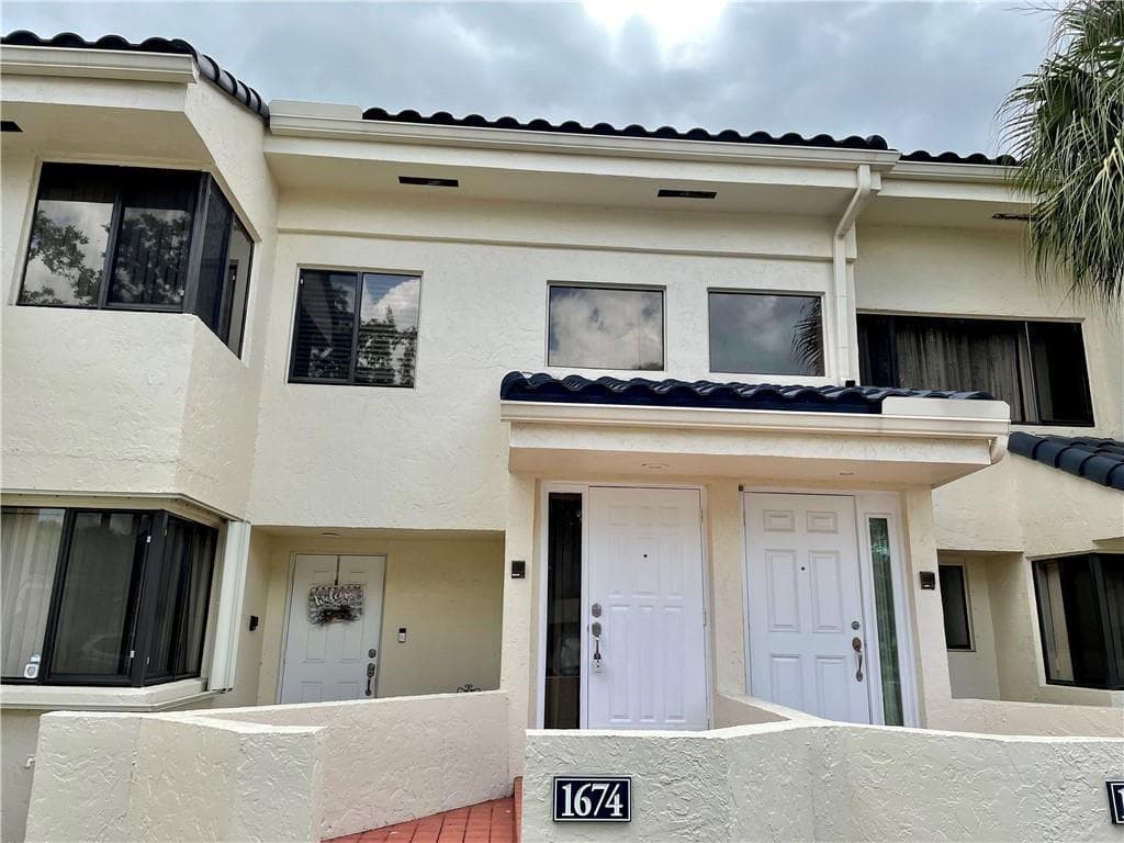 1674 NW 81ST Way # 1674, Plantation FL 33322 - Plantation, FL - Photo 1
