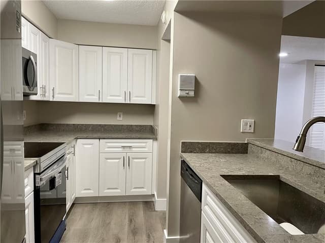 1674 NW 81ST Way # 1674, Plantation FL 33322 - Plantation, FL - Photo 4