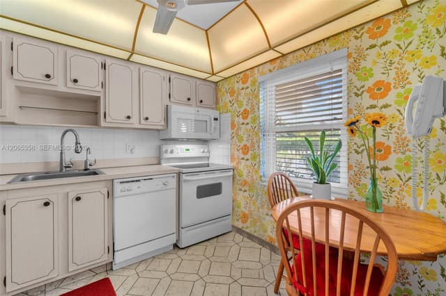 7855 W Atlantic Blvd # 101, Margate FL 33063 - Margate, FL - Photo 6