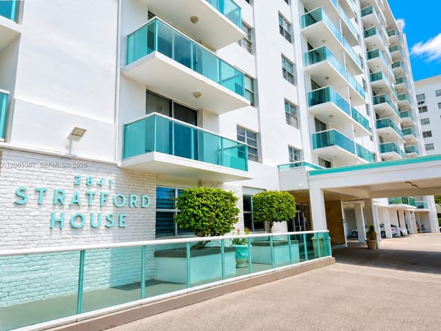 2841 NE 163rd St # 608, North Miami Beach FL 33160 - North Miami Beach, FL - Photo 2
