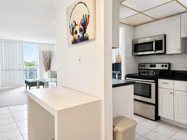 2841 NE 163rd St # 608, North Miami Beach FL 33160 - North Miami Beach, FL - Photo 3