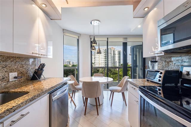 20185 E Country Club Dr # 604, Aventura FL 33180 - Aventura, FL - Photo 7