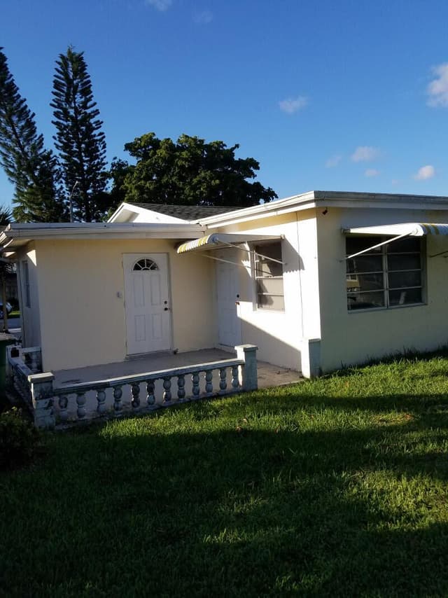 4934 NW 55th Street, Tamarac FL 33319 - Tamarac, FL - Photo 2