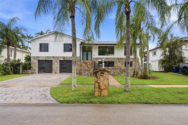 7914 SW 199th Ter, Cutler Bay FL 33189 - Cutler Bay, FL - Photo 2