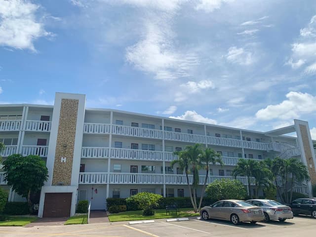 1040 NEWPORT H # 1040, Deerfield Beach FL 33442 - Deerfield Beach, FL - Photo 4