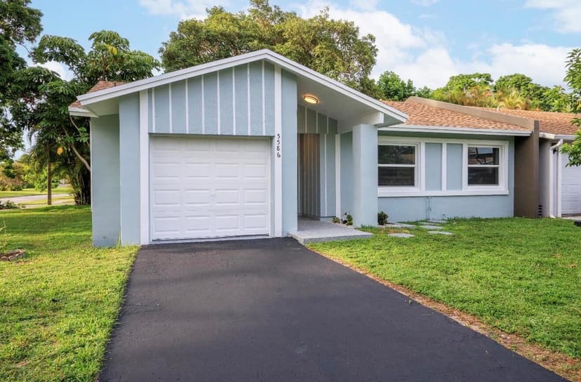 5586 N LAKEWOOD Circle # A, Margate FL 33063