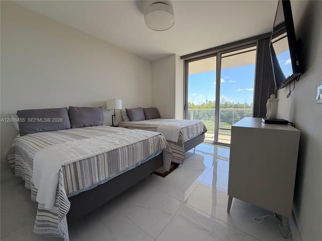 16385 Biscayne Blvd # # 419, North Miami Beach FL 33160 - North Miami Beach, FL - Photo 7