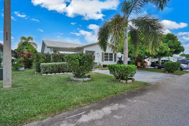 7107 NW 73RD Street, Tamarac FL 33321 - Tamarac, FL - Photo 4