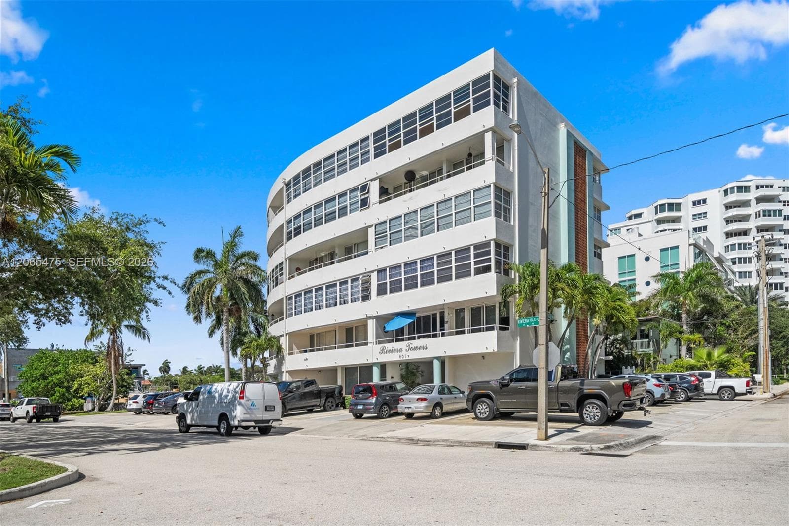 401 SE 25th Ave # 605, Fort Lauderdale FL 33301 - Fort Lauderdale, FL - Photo 1
