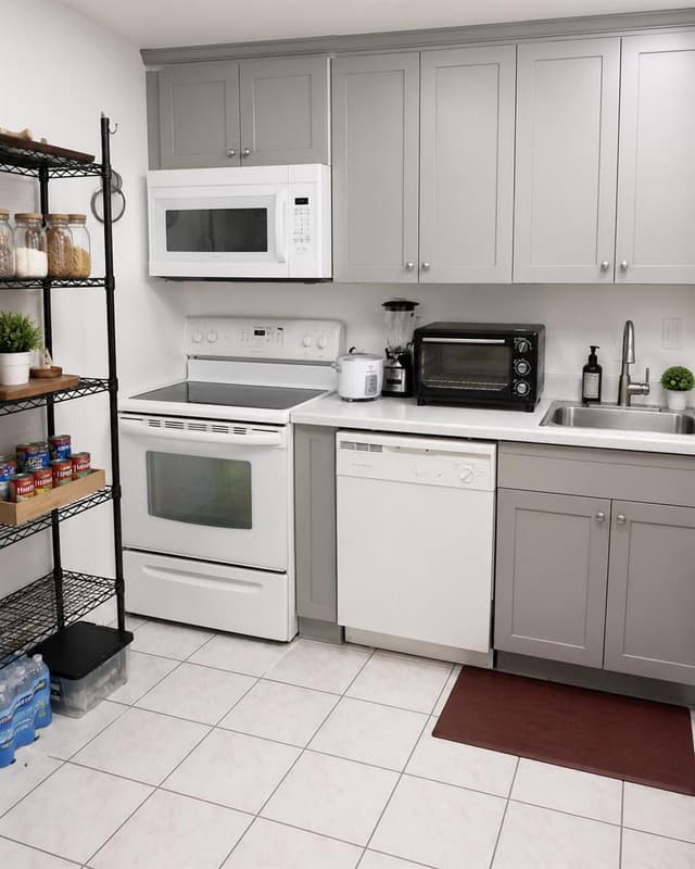 3740 INVERRARY Drive # 1E, Lauderhill FL 33319 - Lauderhill, FL - Photo 2