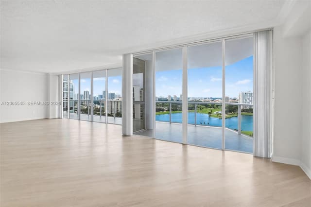 20281 E Country Club Dr # 1801, Aventura FL 33180 - Aventura, FL - Photo 2