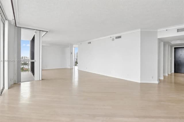 20281 E Country Club Dr # 1801, Aventura FL 33180 - Aventura, FL - Photo 4