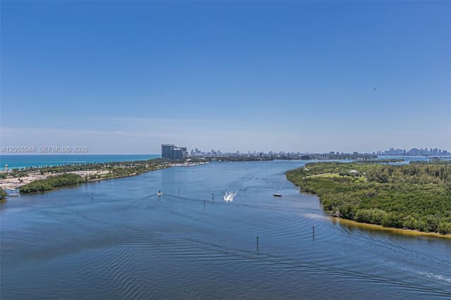 300 Bayview Dr # 1914, Sunny Isles Beach FL 33160 - Sunny Isles Beach, FL - Photo 2