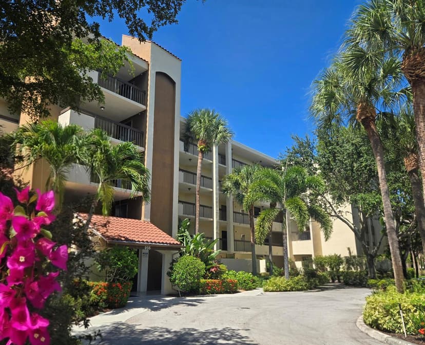 955 Egret Circle # 501, Delray Beach FL 33444