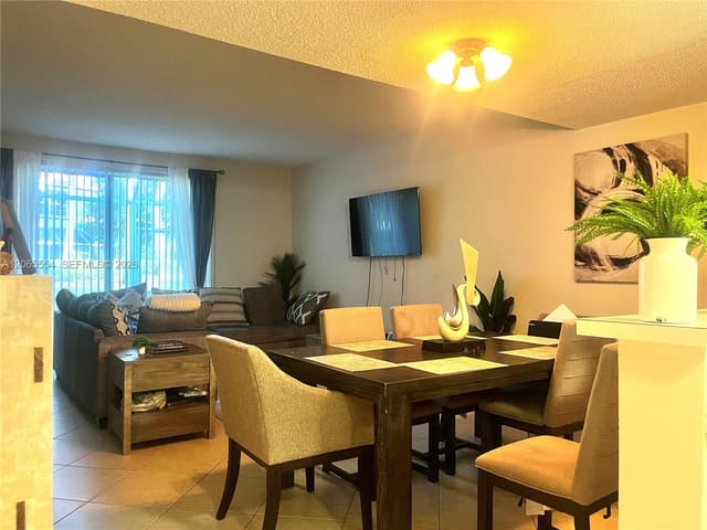 1210 Sorrento Dr, Weston FL 33326 - Weston, FL - Photo 2