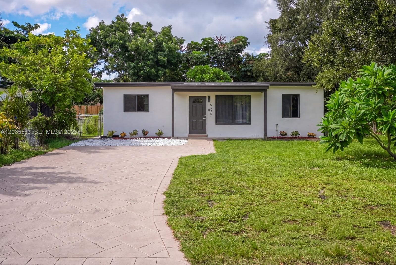 6336 Garfield St, Hollywood FL 33024 - Hollywood, FL - Photo 1