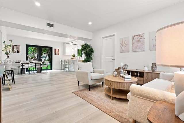 6336 Garfield St, Hollywood FL 33024 - Hollywood, FL - Photo 5