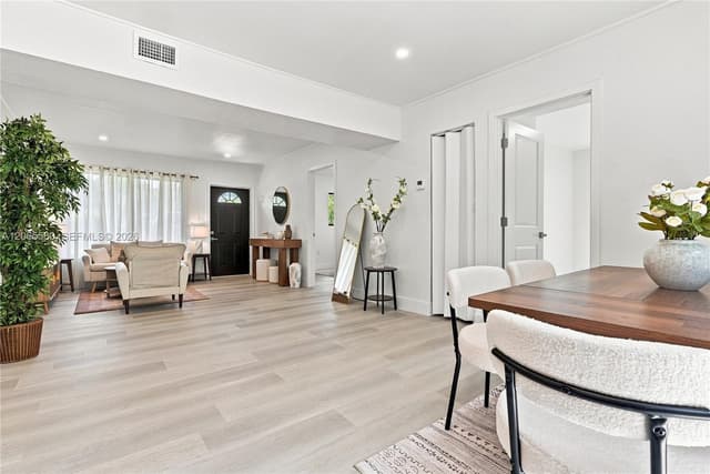 6336 Garfield St, Hollywood FL 33024 - Hollywood, FL - Photo 4