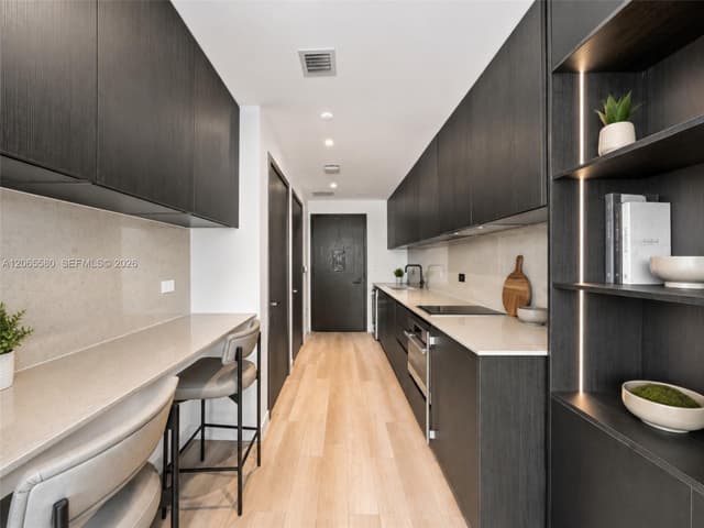 20 NE 11th # 2505, Miami FL 33132 - Miami, FL - Photo 2