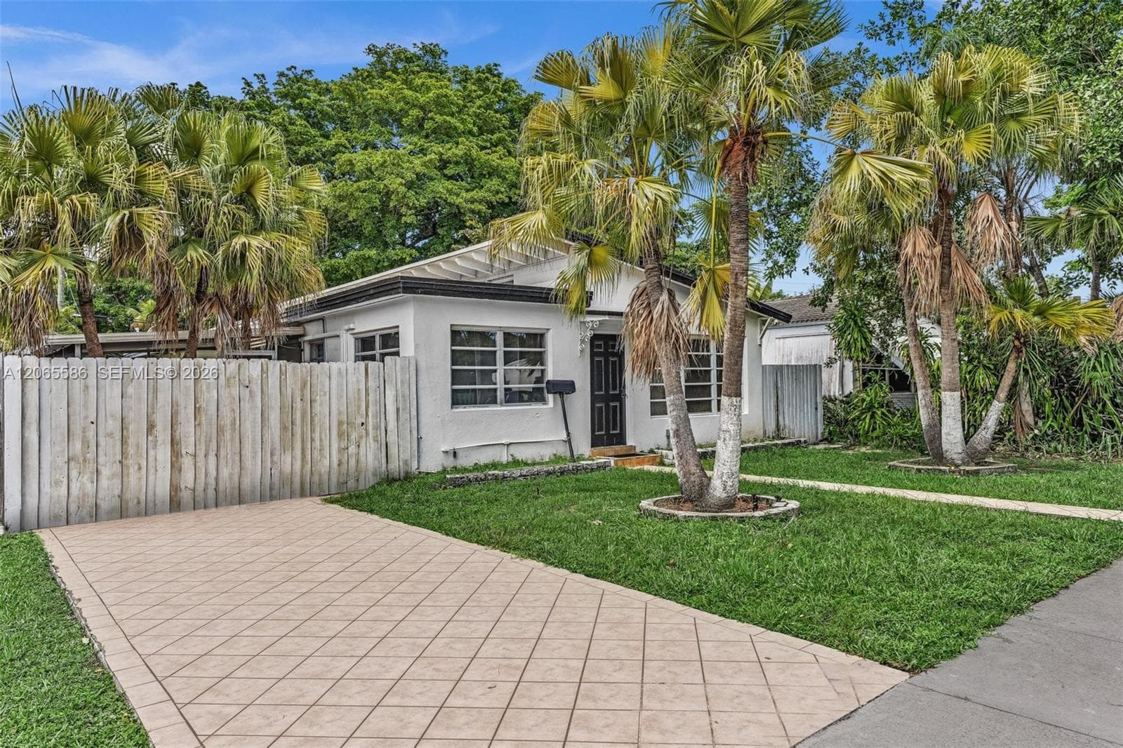 1943 Rodman St, Hollywood FL 33020 - Hollywood, FL - Photo 1